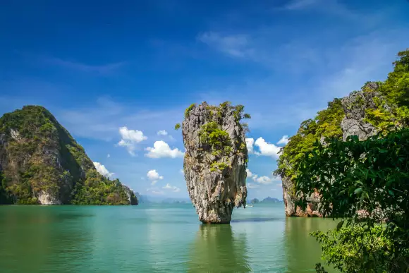 James Bond Rock in Thailand - background image
